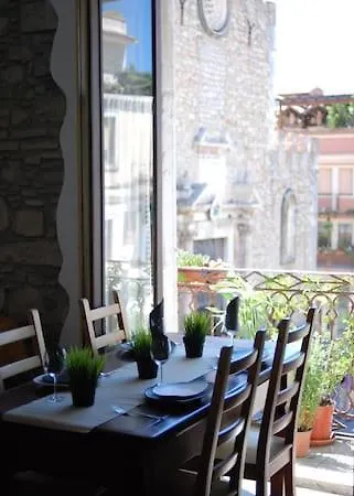 Casa Girolamo In Piazza Duomo Апартаменты